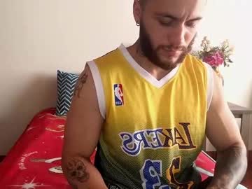 [18-12-23] tomdavisxl public show from Chaturbate