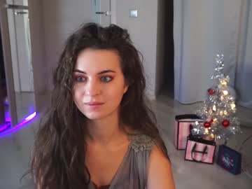 [11-01-22] megandarcey public show from Chaturbate