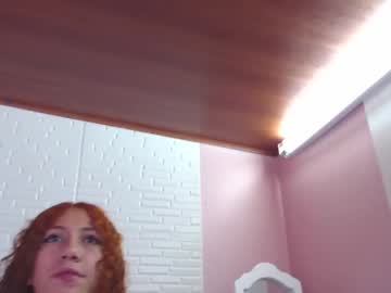 [22-11-22] julie_petitee record public show video from Chaturbate