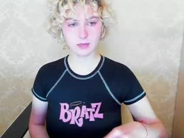 [12-01-22] curlyy_sue record cam video from Chaturbate