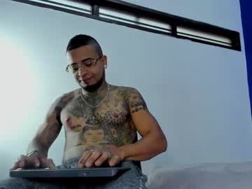 [01-02-23] glock_tatto record public show video from Chaturbate