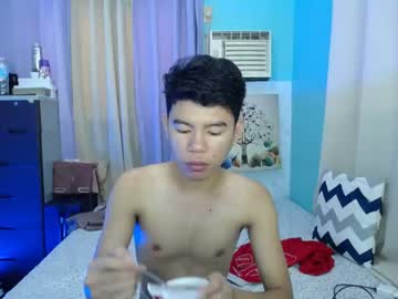 [11-10-23] urpinoy_kampatxx chaturbate public show