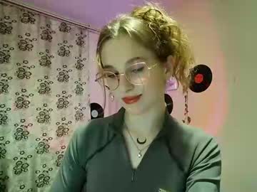 [08-11-23] kiwuawi video with dildo from Chaturbate