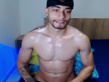 [15-05-22] jeicobsalvatore chaturbate show with toys