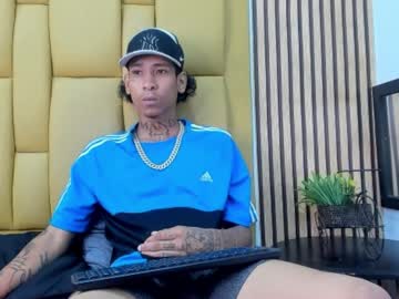 [13-01-25] mikeegun public webcam video from Chaturbate.com