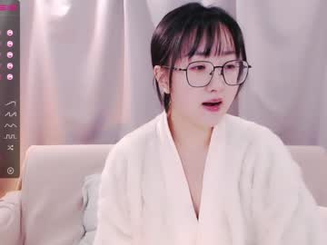 [06-03-22] cute_lilyyy record cam video from Chaturbate.com