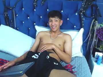 [14-12-22] tiago21_ record webcam video from Chaturbate