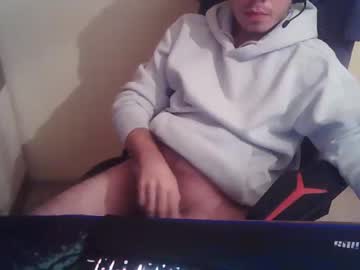 [26-12-23] zeibek chaturbate show with toys