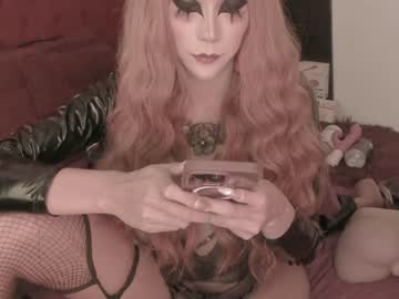 [04-03-24] queenmaniacts show with toys from Chaturbate.com