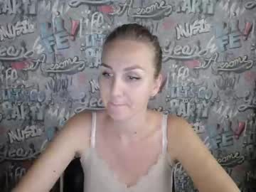 [31-07-22] monica_la public show from Chaturbate