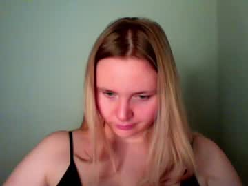 [20-03-24] milana_milo public webcam from Chaturbate