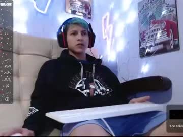 [20-02-23] zaack_hot show with toys from Chaturbate