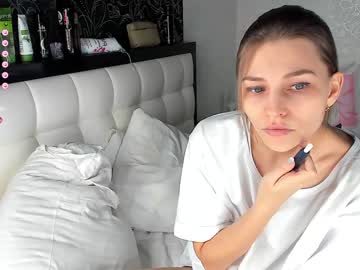 [23-11-23] queenafina public show from Chaturbate