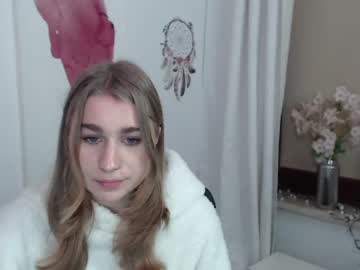 [04-01-22] white_catt public show from Chaturbate