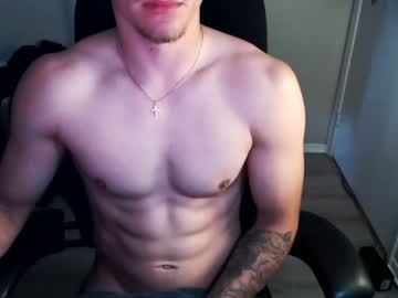 [21-05-24] builtdifferent5 record public show from Chaturbate