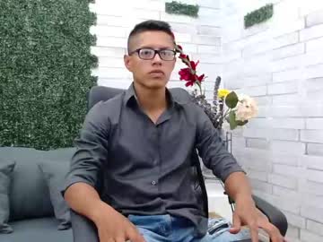 [28-04-22] alexanderrocha cam video from Chaturbate