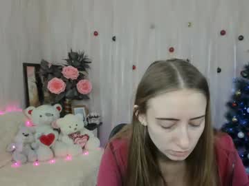 [22-12-22] alisaadamson public show video from Chaturbate