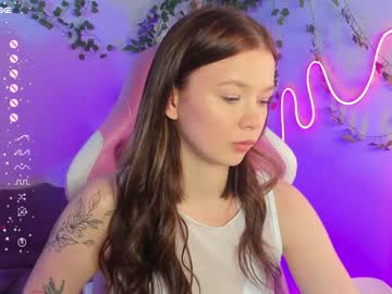 [28-03-24] dinky_emily public webcam video from Chaturbate