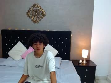 [14-05-23] frizzy_toulan public webcam video from Chaturbate