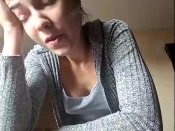 [10-11-22] cute_slimm25 record video with dildo