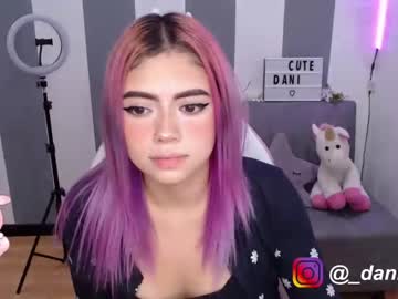 [01-06-22] uwu_danii chaturbate public webcam video