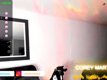 [08-10-22] coreymartinez webcam show