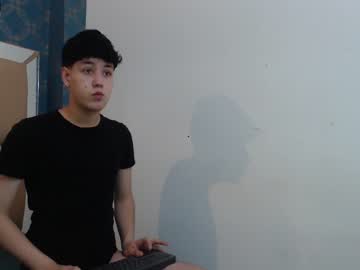 [08-03-22] mat_aragon premium show video from Chaturbate.com