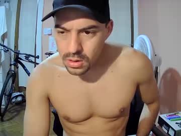 [18-10-23] soytuyoleolatino chaturbate show with toys