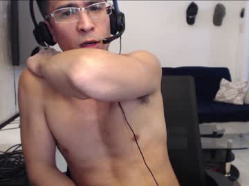 [26-10-23] sebastianreiss public show from Chaturbate