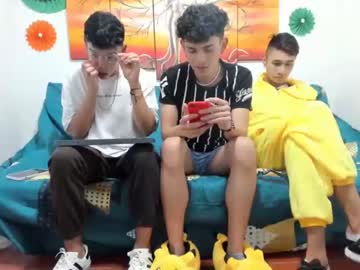 [24-05-23] colombian_guys19 record public show video from Chaturbate.com