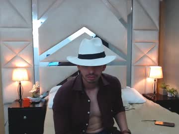 [24-08-23] magicc_mike record premium show video from Chaturbate