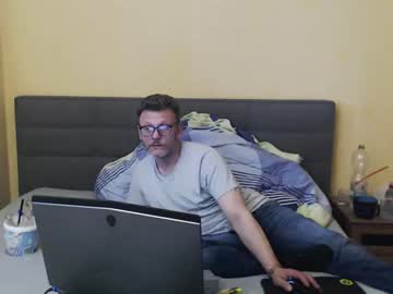 [08-08-23] mike020280 record blowjob video from Chaturbate.com