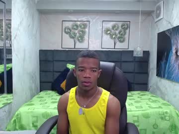 [18-04-23] tyson_velz record video with toys from Chaturbate