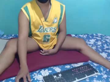 [18-05-23] whang_daks show with toys from Chaturbate.com