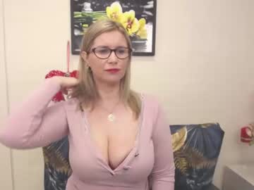 [12-04-23] doreenkiss record cam show from Chaturbate