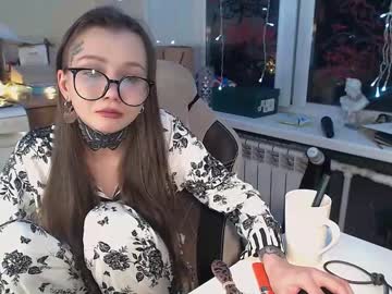 [20-04-24] toxic_princesss record public show video from Chaturbate
