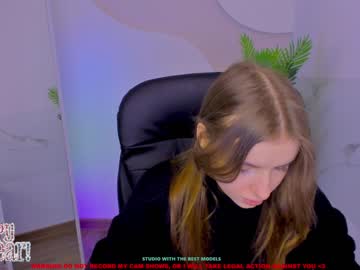 [05-01-22] sara__coy public show from Chaturbate