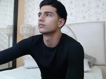 [17-11-22] james_beckham video with toys from Chaturbate