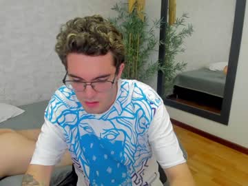 [27-05-23] moon_house public show video from Chaturbate.com