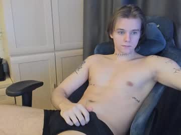 [11-12-23] ike_man public webcam from Chaturbate