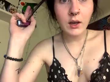 [05-08-22] brinabaddie webcam video from Chaturbate.com