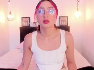 [19-08-23] cherry_sub19 chaturbate public show