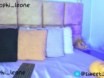 [24-10-22] sweet_sophi1 record video with toys from Chaturbate.com