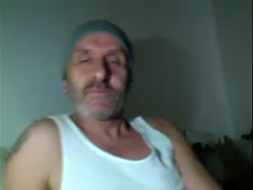 [30-11-22] macbeni record video with toys from Chaturbate