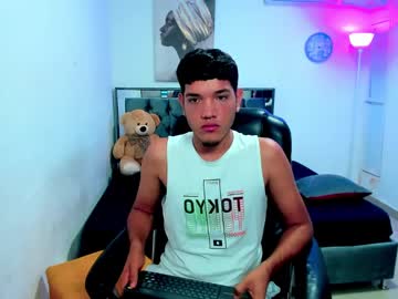 [25-07-23] andrew_foxter cam video from Chaturbate