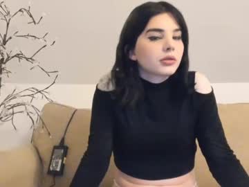 [22-01-22] mercyadams public show video from Chaturbate