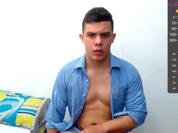 [17-08-22] men_sexymoreno blowjob show from Chaturbate