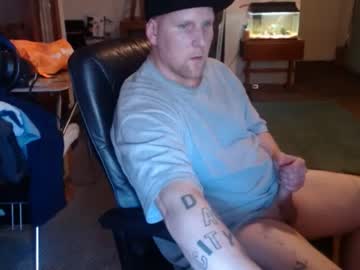 [06-10-23] jlocobigsexy619 public show from Chaturbate.com