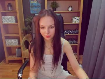 [10-08-22] yourjulia_ cam show from Chaturbate.com