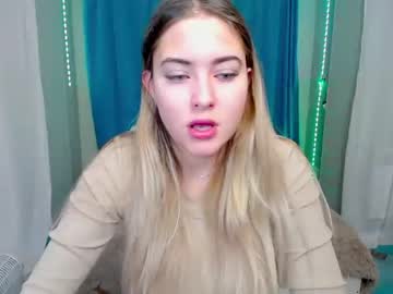 [01-02-22] karina_darry show with cum from Chaturbate